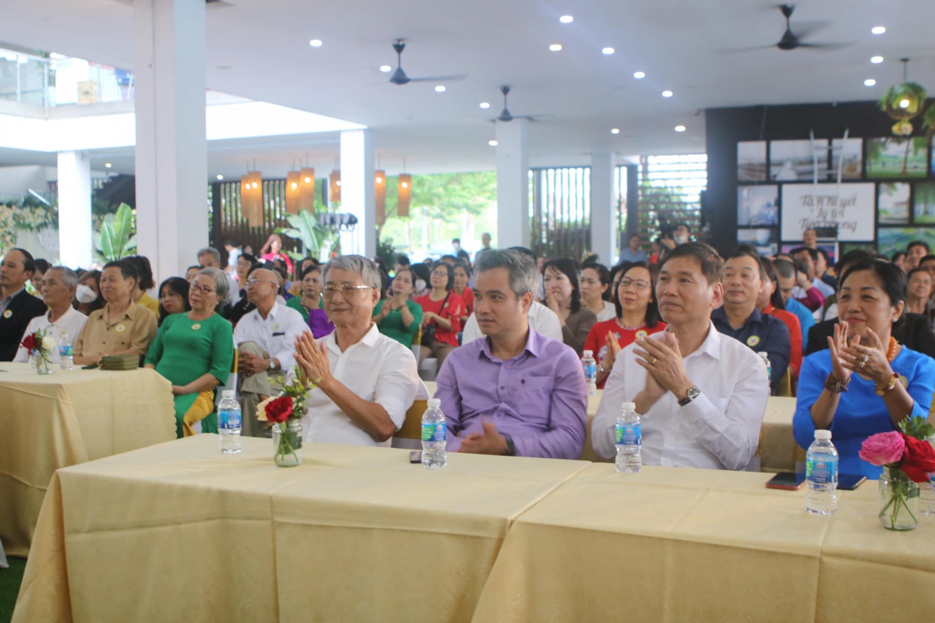 Sự kiện Giới Thiệu Sách: anh Lạc Luận II-Chuyện Chi Đây-Tâm Tông Và Trò Chơi Trí Tuệ- Ra Mắt Câu Lạc Bộ Những Người Yêu Thích Sách Của Tác Giả Lý Tứ-24/04/2022