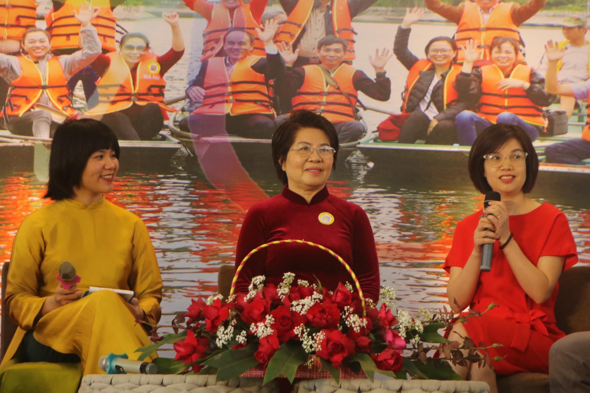 Sự kiện Giới Thiệu Sách: anh Lạc Luận II-Chuyện Chi Đây-Tâm Tông Và Trò Chơi Trí Tuệ- Ra Mắt Câu Lạc Bộ Những Người Yêu Thích Sách Của Tác Giả Lý Tứ-24/04/2022