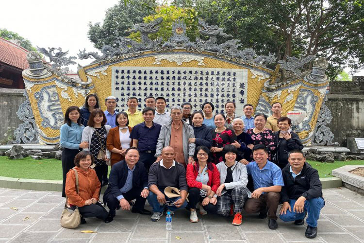 Tổng hợp bài tản mạn