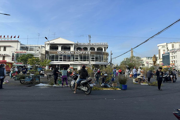 Lý Tứ Hỏi Đáp