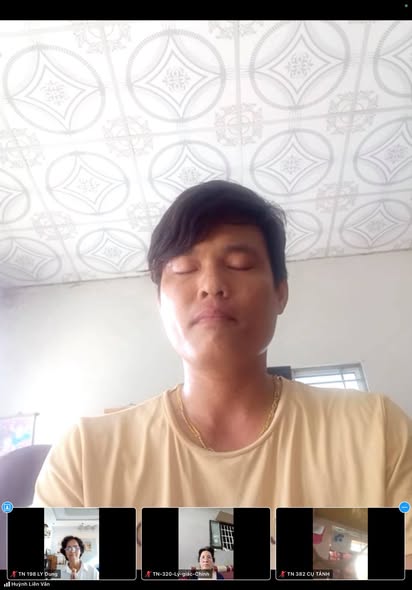(27) CHUYỆN BÊN LỀ